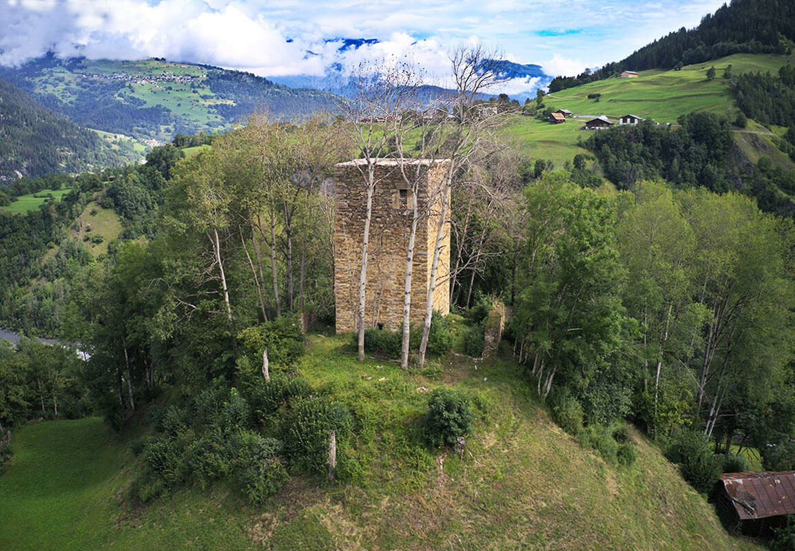 Burg Castelberg Luven